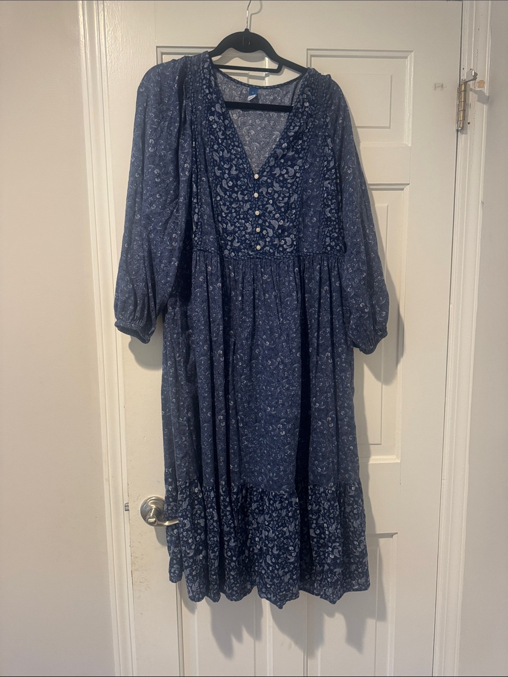 Old Navy Floral V-Neck Midi Dress